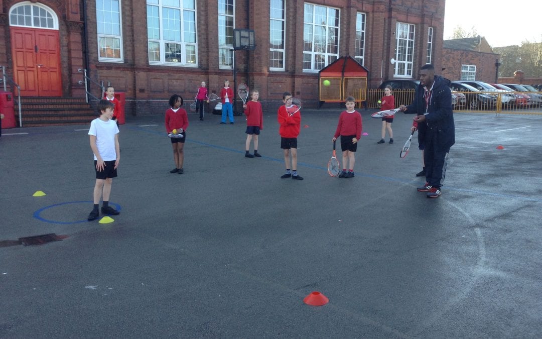 Year 5 are Sport Mad for tennis!